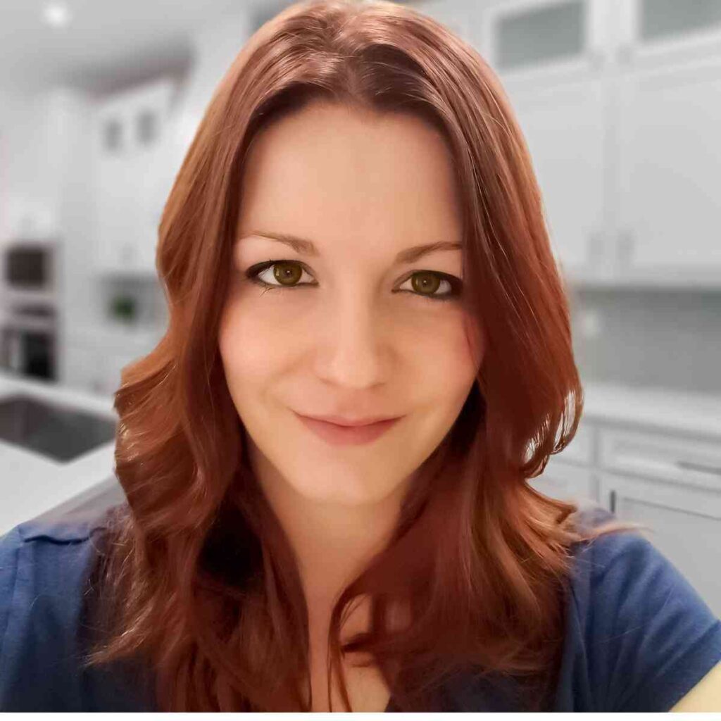headshot photo for site.